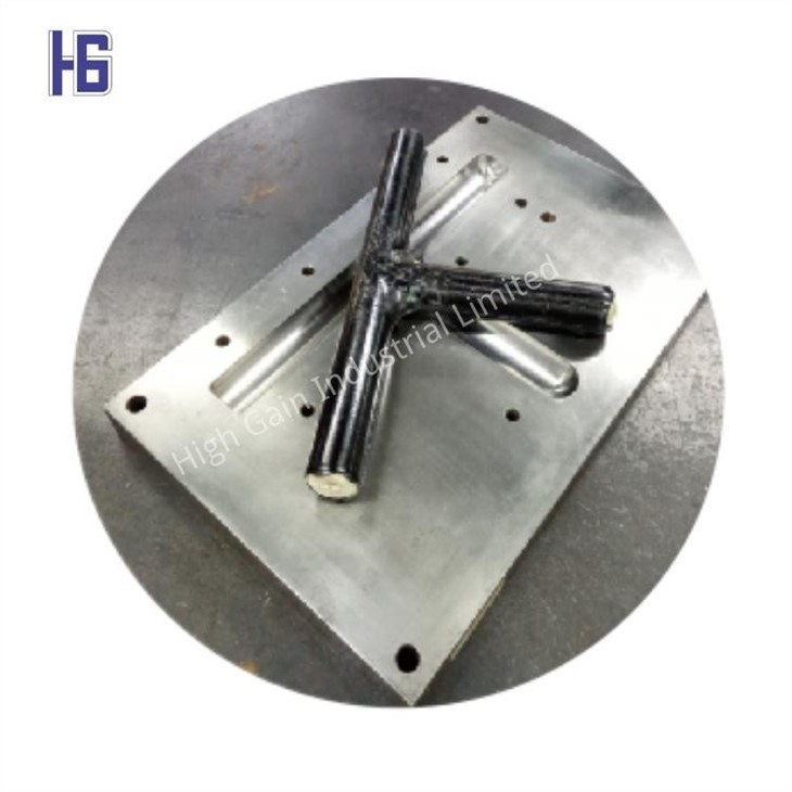 t-shaped holder by water soluble mandrel